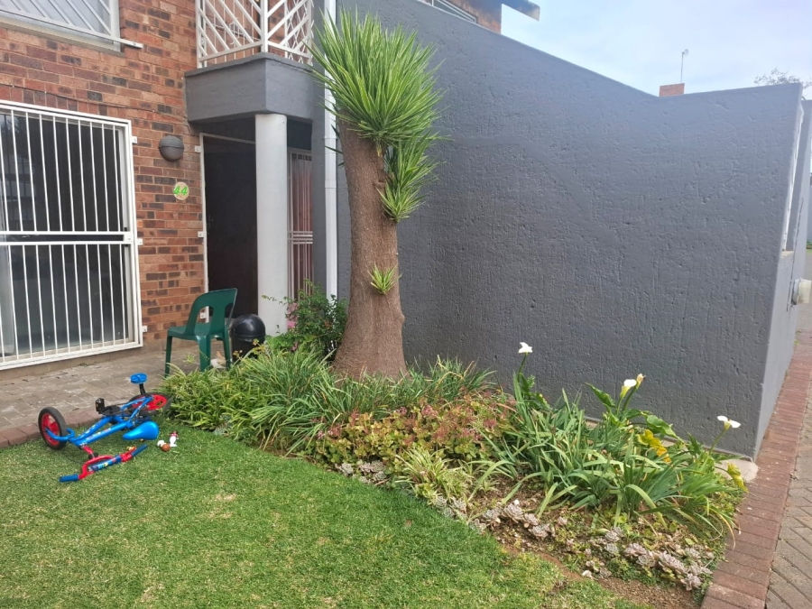 1 Bedroom Property for Sale in Pellissier Free State